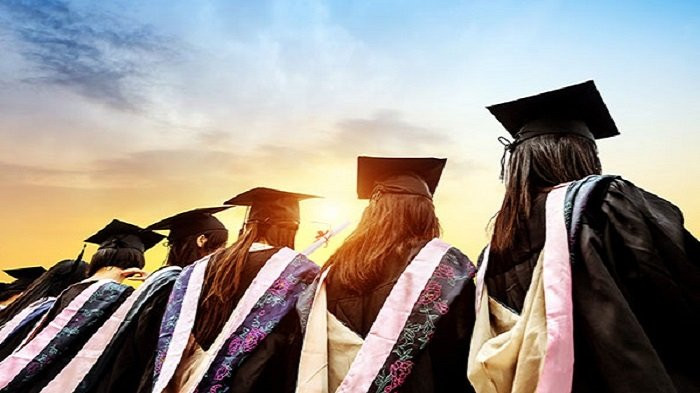 BCA Serahkan Dana Beasiswa Rp200 Juta bagi Mahasiswa Berprestasi Universitas Cendrawasih
