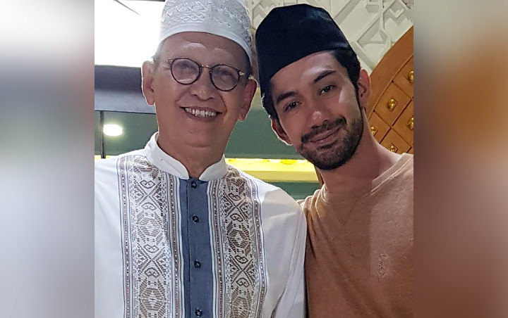 Roy Marten Jadi Bapak Reza Rahadian di Film 'Toko Barang Mantan' Karena Ganteng