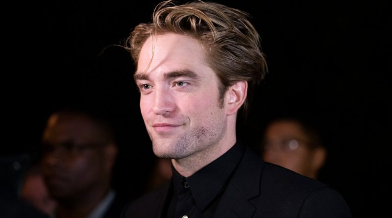 Robert Pattinson Positif Corona, Syuting The Batman Dihentikan