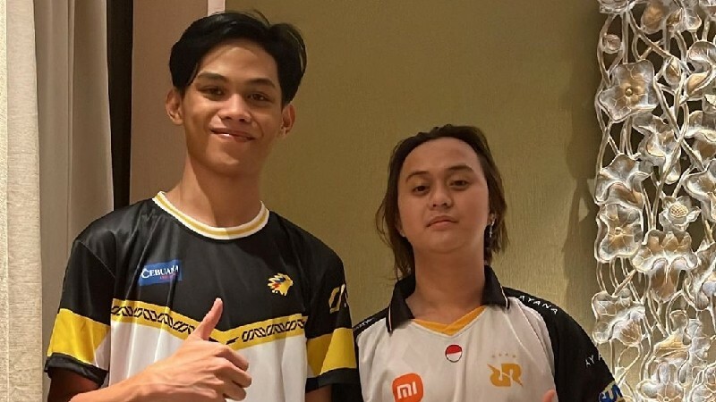 Skylar masih kalah oleh Lemon dalam hal inisiasi