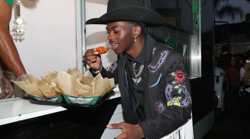 Controversial Old Town Road Country Rap Megahit Highlights Black