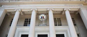 Supreme Court 'severely reprimands' print reporter over 2016 bribe try article