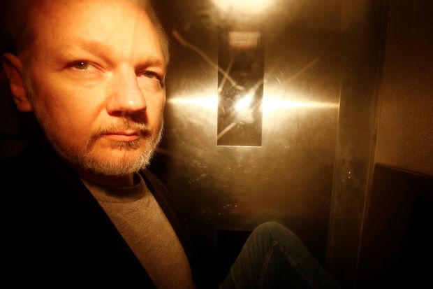 U S Charges Wikileaks Founder Julian Assange With Espionage Up Station Malaysia - roblox wikileaks