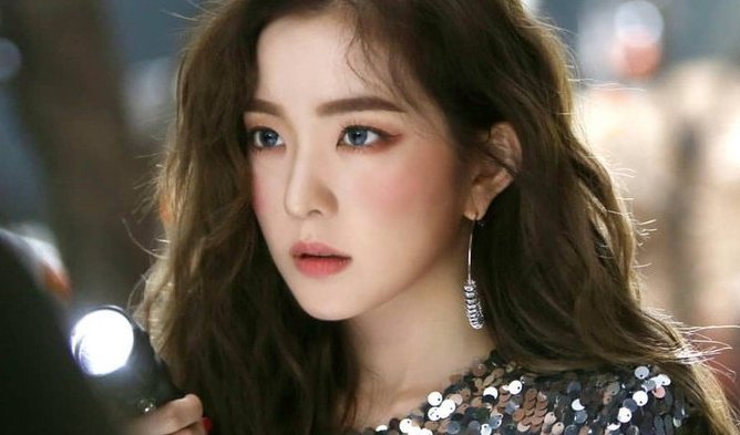 S Korean Medias Are Saying If Anyone Deserves To Be Called Red Velvet Irene S Doppelganger It Is This Woman Up Station Malaysia - irene red velvet roblox