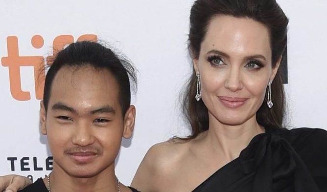Angelina Jolie Maddox Tour Yonsei University Myeong Dong Up Station Malaysia