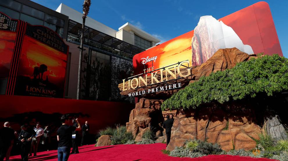 Disney Goes High Tech To Draw Fans To A New Lion King Up