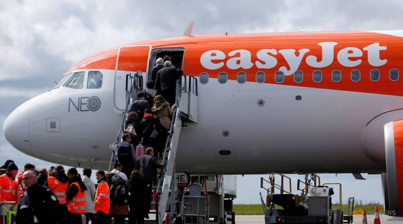 Easyjet Buys Thomas Cook Airport Slots At Gatwick And Bristol For Us 46 Million Up Station Singapore - roblox easyjet